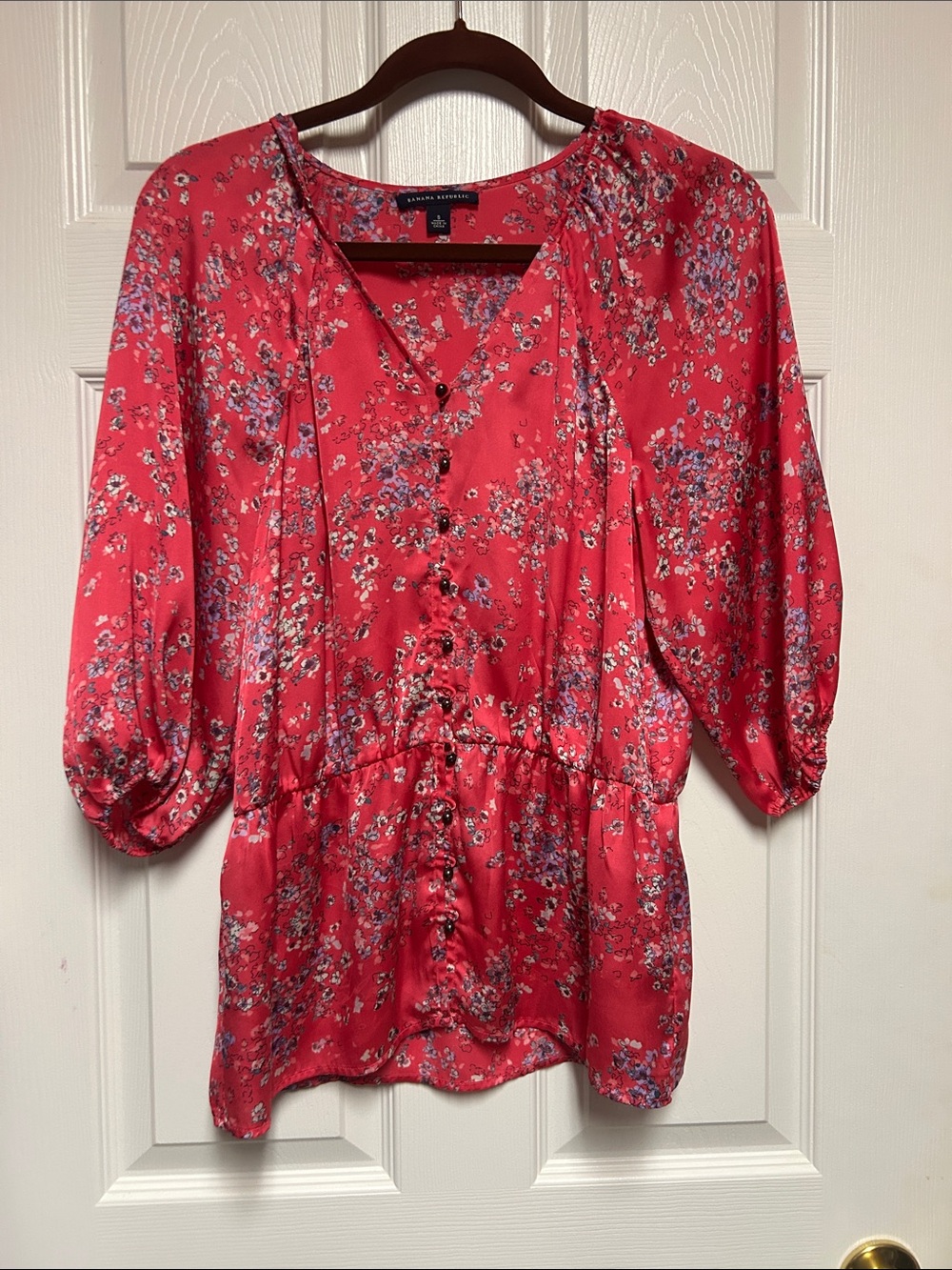 Banana Republic Coral Pink Floral Button-Up Blouse